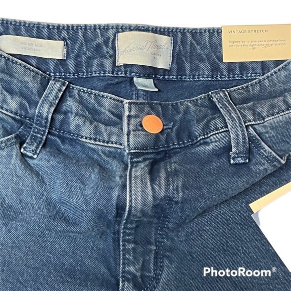 Universal Thread Vintage Midi High Waist Cutoff Shorts - Picture 3 of 4